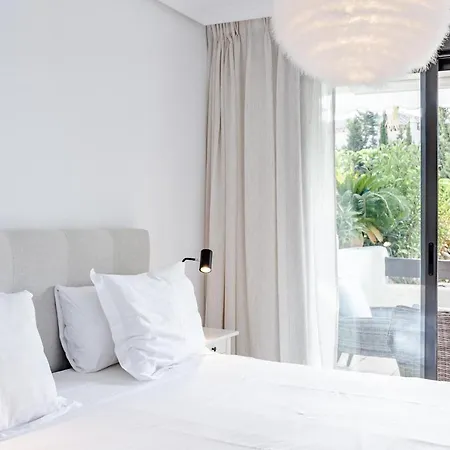 Διαμέρισμα Ssg- Modern 2 Bedroom Sunset Golf Εστεπόνα